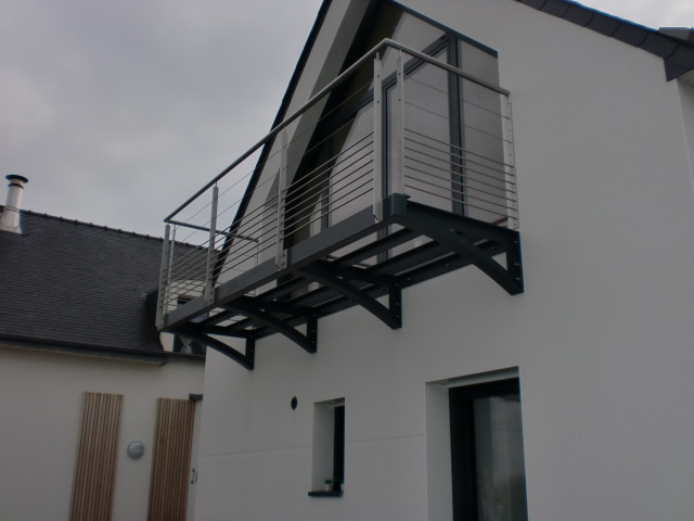 Terrasses et balcons en métal sur Quimper, Lorient et leurs environs
