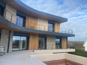 GARDE-CORPS-RAL-2100-SABLE-CAP-COZ-FOUESNANT-1-19-300x225