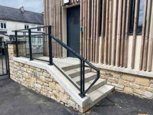 GARDE-CORPS-VITRE--300x225