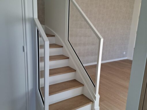 GARDE-CORPS VITRE ESCALIER RAL BLANC 9010 PLOGONNEC