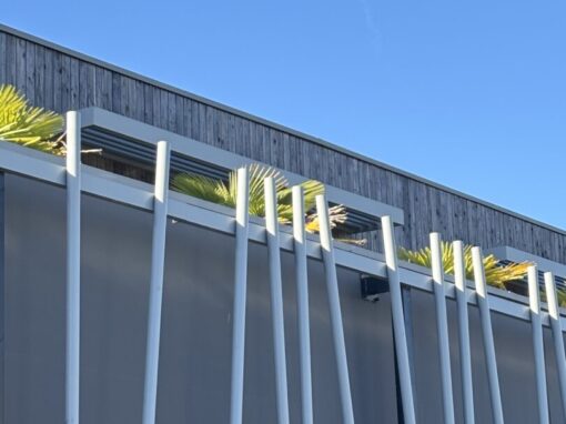 BRISE SOLEIL ET TUBES DECORATIFS BATIMENT QUIMPER 2