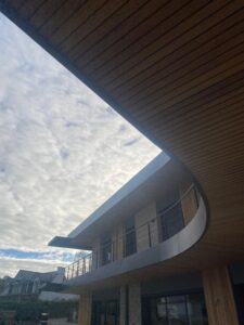 COUVERTINES-COURBEES-RAL-2100-SABLE-CAP-COZ-FOUESNANT-1-6-225x300