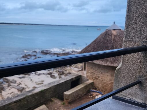 MAIN COURANTE MENUISERIE EXTERIEURE RAL 7024 MAT 30% LOCTUDY