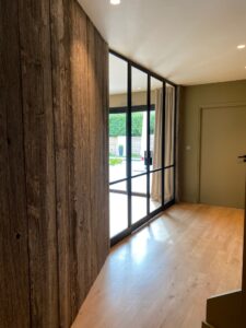 PORTES-VITREES-BATTANTES-RAL-9005-FINE-TEXTURE-LARMOR-PLAGE-3-225x300