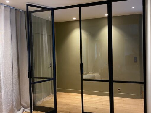 PORTES VITREES BATTANTES RAL 9005 FINE TEXTURE LARMOR PLAGE 8