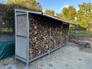 RACK-A-BOIS-FOUESNANT-300x225