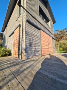 VOLETS-COULISSANTS-BOIS-LESCONIL-3-225x300